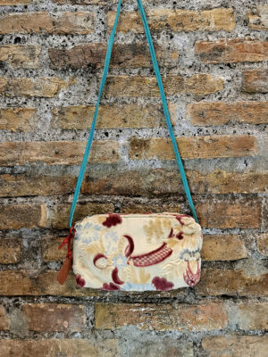 Pochette in tessuto da tappezzeria